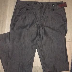 Level 99 NWT size 32 jeans wide leg